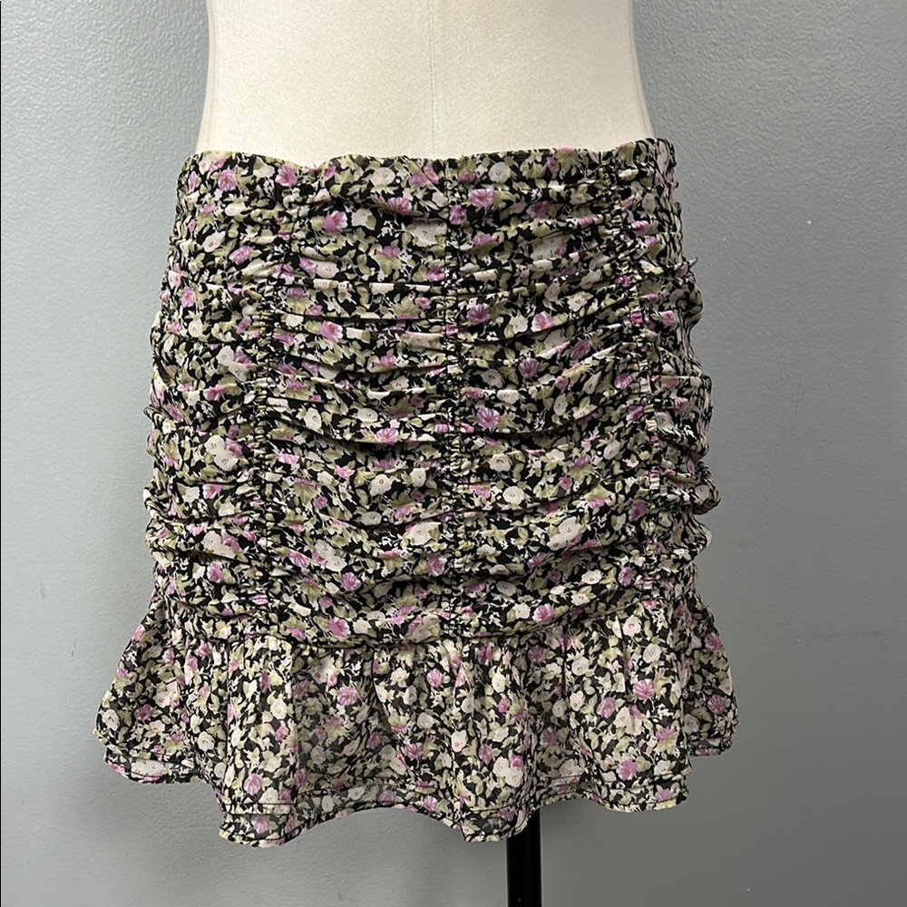 ASTR the label Floral Ruched Mini Skirt - Black and Pink size M- NWT